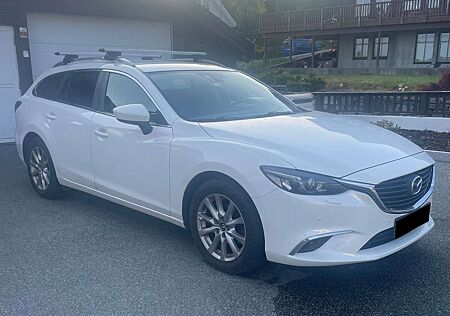 Mazda 6 2.2 Kombi SKYACTIV-D Aut. Center-Line
