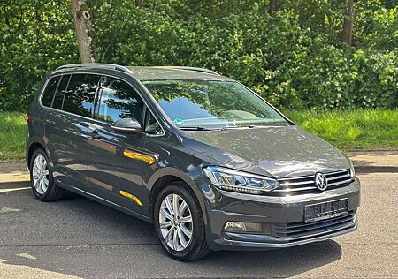 VW Touran Volkswagen Highline BMT/Start-Stopp