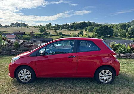 Toyota Yaris 1.0 VVT-i Cool