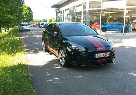 Ford Focus 2.0 ST Eco Boost