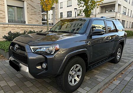 Toyota 4Runner 4-Runner 4x4*Offroad*TRD*LPG*AHK3,5T*Leder*Navi*Alarm*Schie