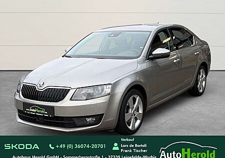 Skoda Octavia Lim. Elegance 1.4TSI+AHK+Bi-Xenon+WKR+Garantie