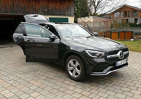Mercedes-Benz GLC 300 de 4Matic 9G-TRONIC AMG Line Plus