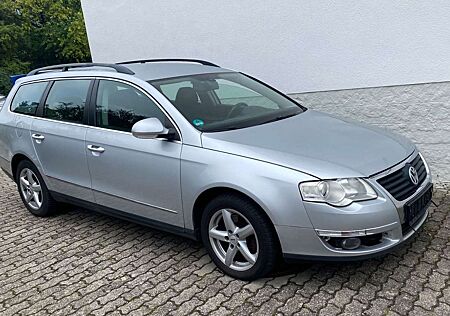VW Passat Variant Volkswagen Comfortline 2.0 TDI DSG Navi SHZ