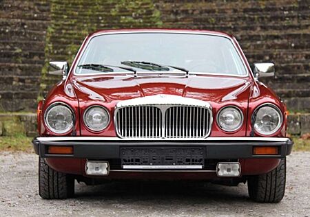 Jaguar Daimler Double Six Serie 3 mit 3 Jahren Garantie