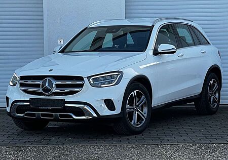 Mercedes-Benz GLC 220 d 4MATIC Leder LED Navi AHK Distronic 18