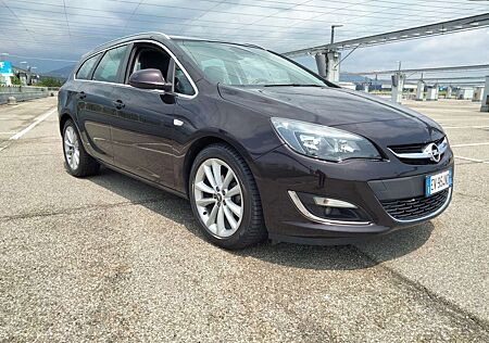 Opel Astra Sports Tourer 1.4 t Cosmo Gpl Tech 140cv