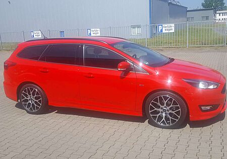 Ford Focus Turnier 2.0 TDCi Start-Stopp-System ST-Line