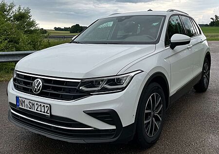 VW Tiguan Volkswagen 2.0 TDI SCR DSG Life