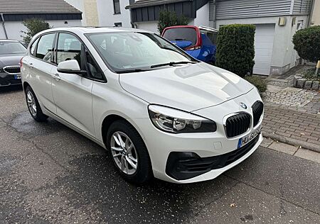 BMW 216d 216 Active Tourer PANO Sportsitze SHZ PDC Navi
