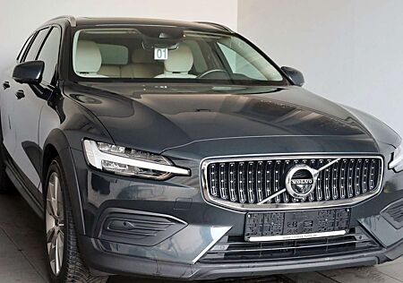 Volvo V60 CC V60 Cross Country AWD Leder,Navi,LED,PanDach,ACC,4xSH,360°