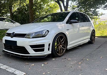 VW Golf R Volkswagen