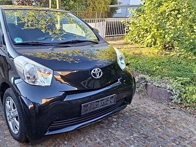 Toyota iQ Basis