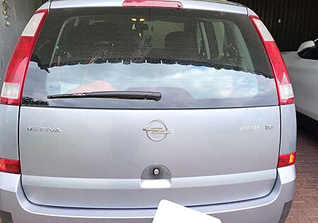 Opel Meriva 1.6 16V (Essentia)