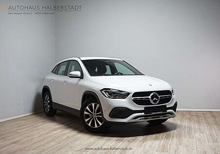 Mercedes-Benz GLA 200 Style/LED/Navigation/Kamera+Park/Keyl