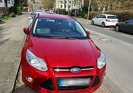 Ford Focus 1.6 EcoBoost Start-Stopp-System Titanium