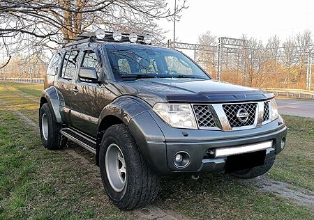 Nissan Pathfinder 2.5 dCi Aut.LE