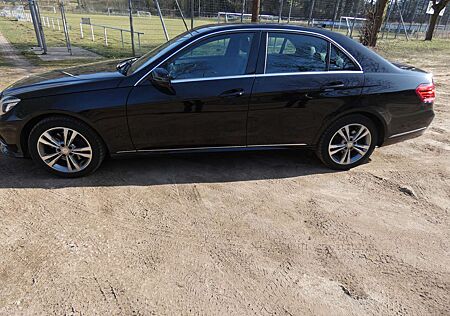 Mercedes-Benz E 300 E-Klasse Diesel BlueTEC 9G-TRONIC Avantgarde AHK
