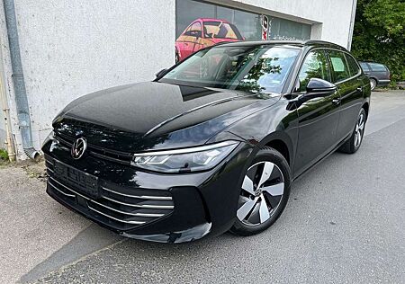 VW Passat Variant Volkswagen 1.5 eTSI 110 kW NAVI LED ACC STZH