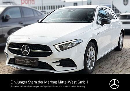 Mercedes-Benz A 250 e AMG°NIGHT°PTS+RFK°THERMATIC°TEMPOMAT