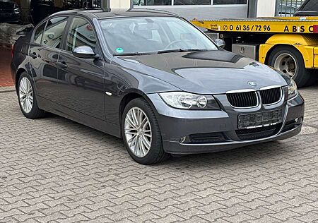 BMW 318i 318 /Klimaautomatik./PDC/ 2 Hand/ Alu