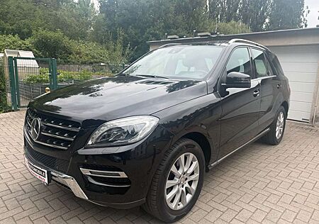 Mercedes-Benz ML 350 ML -Klasse CDI BlueTec/1.Hand/Pano