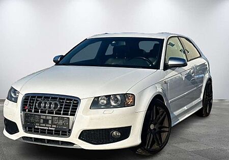 Audi S3 2.0 TFSI*QUATTRO*SCHIEBEDACH*XENON*