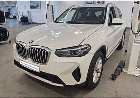 BMW X3 xDrive 20d Aut/Navi/AHK/ParkAss/SportSitze