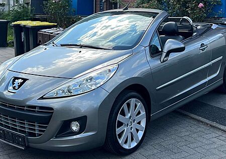 Peugeot 207 Platinum *LEDER-ALU-TÜV NEU*