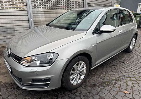 VW Golf Volkswagen VII Lim. Comfortline BlueMotion