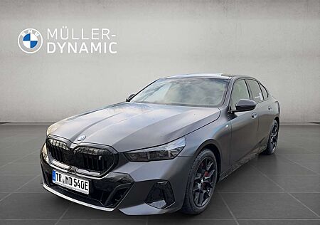 BMW i5 eDrive40 M SPORT PRO LED AHK PANO VIRT COCK PROF