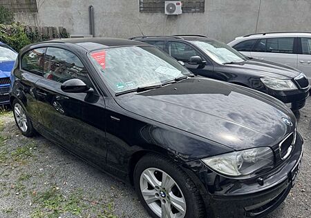 BMW 118d 118 Advantage Xenon PDC AHK AllwetterreTempomat