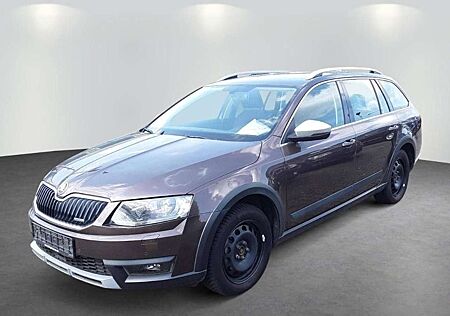 Skoda Octavia Combi Scout 4x4 Bi-Xenon AHK DAB GRA Nav