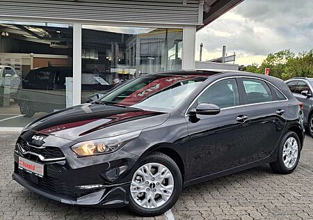 Kia Cee'd Ceed / Ceed 1.5T DCT Ultimate*AKTION BIS 30.09.25*