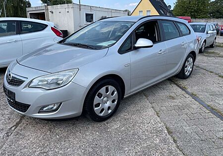 Opel Astra J Sports Tourer Selection 1,3 CDTI TOP