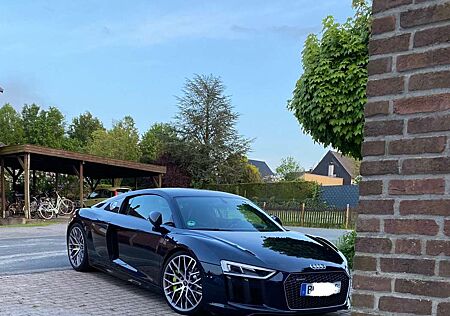 Audi R8 V10 5.2 FSI quattro S tronic