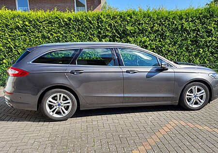 Ford Mondeo Turnier 2.0 TDCi Bi-Turbo PowerShift-Aut. Titanium