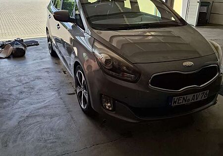 Kia Carens CRDi DPF LX