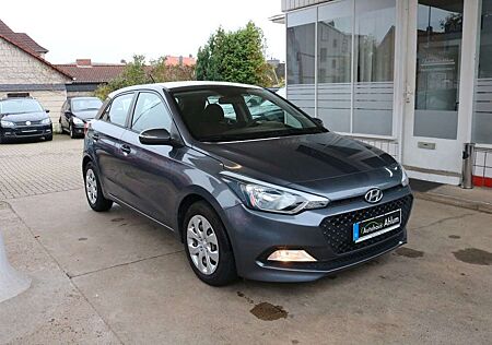 Hyundai i20 blue Classic Klima Ganzjahresreifen