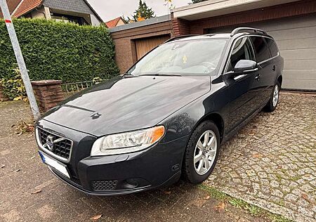 Volvo V70 FlexiFuel T4F Momentum