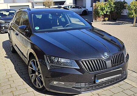 Skoda Superb Combi 1.8 TSI DSG Sportline