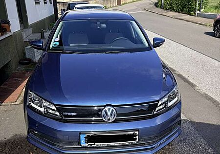 Volkswagen Jetta Hybrid