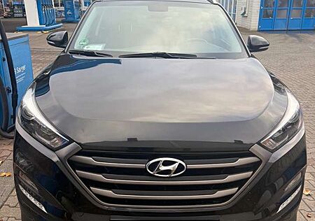 Hyundai Tucson blue Intro Edition 2WD