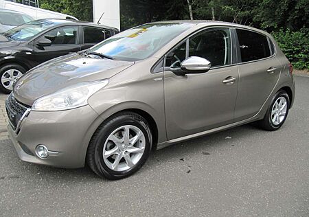 Peugeot 208 Style Klima + Insp.+ TÜV + Neu +