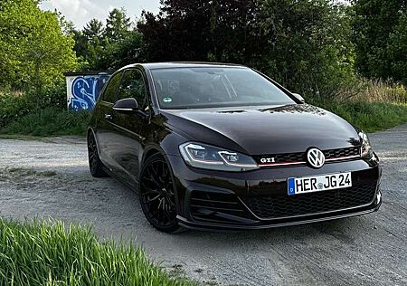 VW Golf GTI Volkswagen (BlueMotion Technology) DSG