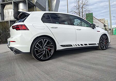 VW Golf GTI Volkswagen 2.0 TSI OPF DSG Clubsport, Black Line, 8xAlu, Top