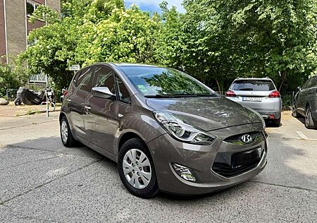 Hyundai ix20 FIFA world Cup Edition, TÜV+Service neu