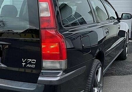 Volvo V70 2.5t Summum Automatik