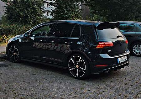 VW Golf GTI Volkswagen (BlueMotion Technology) DSG