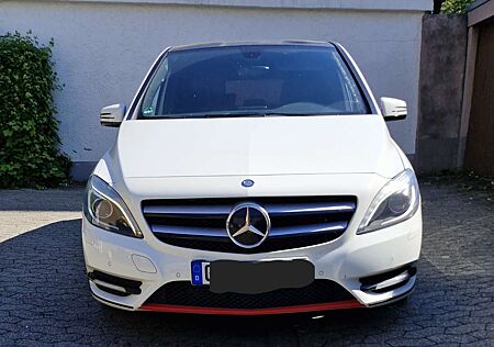 Mercedes-Benz B 200 (BlueEFFICIENCY)